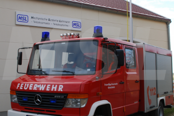 MSL Teleskopmaste Kurbelmast AFM für die Feuerwehr als Lichtmast